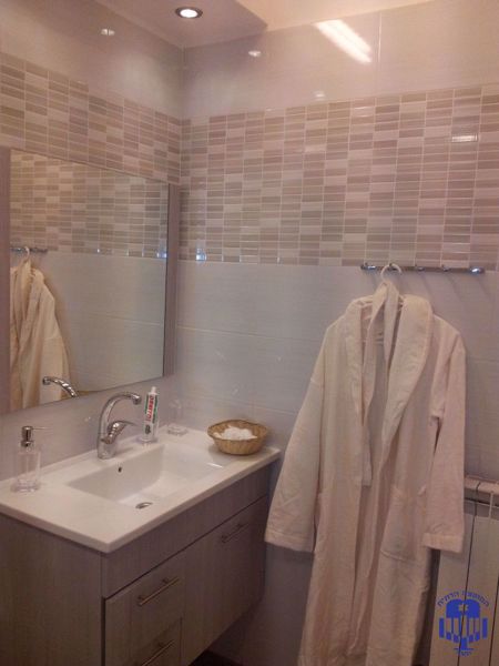 תמונה של יהוד נוה מונסון - הספיר , מונסון