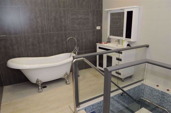 תמונה של תל אביב יפו - רמת החיל